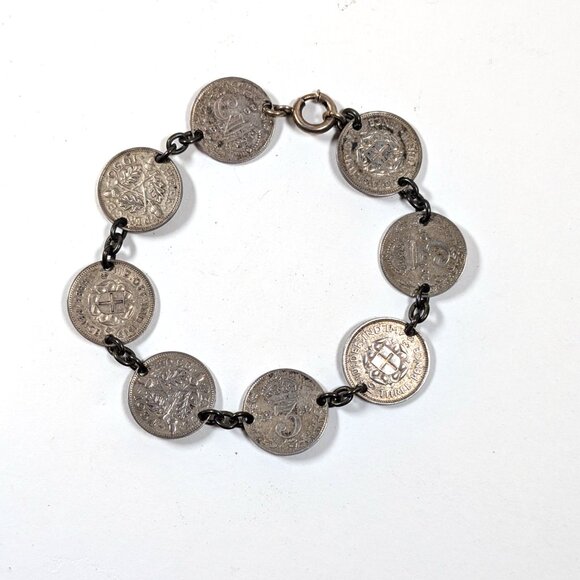Vintage Coin Bracelet British Thruppence dates from 1917-1940 - Picture 2 of 6